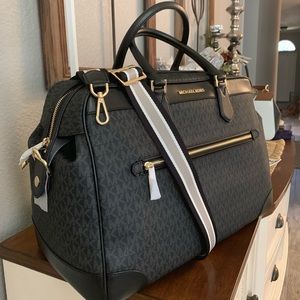 ✈️MK late luggage 🧳